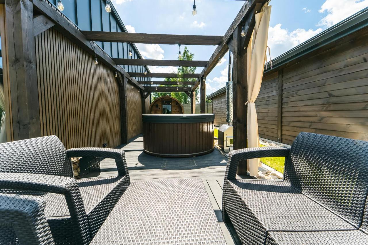 Village Resort Sauna & Jacuzzi & Netflix Tworkowa Exterior photo