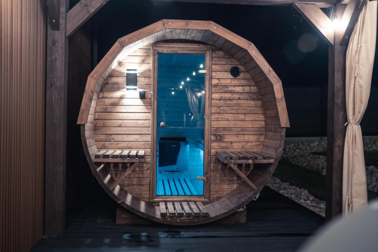 Village Resort Sauna & Jacuzzi & Netflix Tworkowa Exterior photo