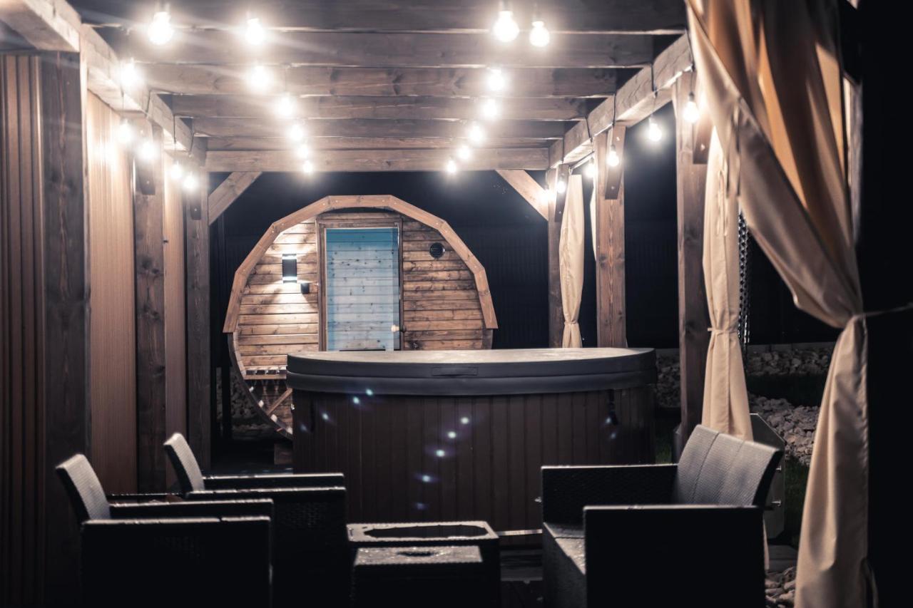 Village Resort Sauna & Jacuzzi & Netflix Tworkowa Exterior photo